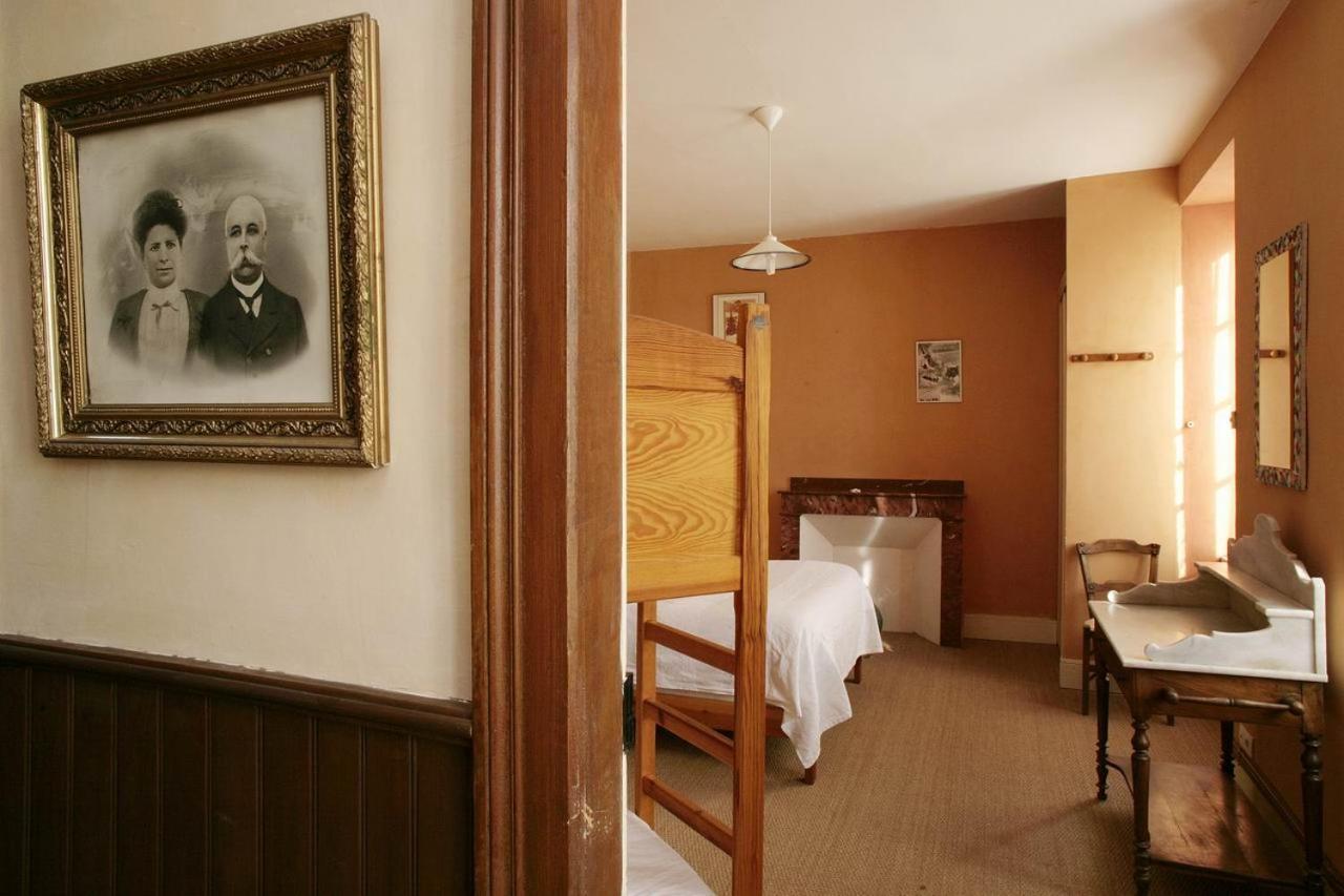 Le Poujastou Bed & Breakfast Juzet-de-Luchon Exterior foto