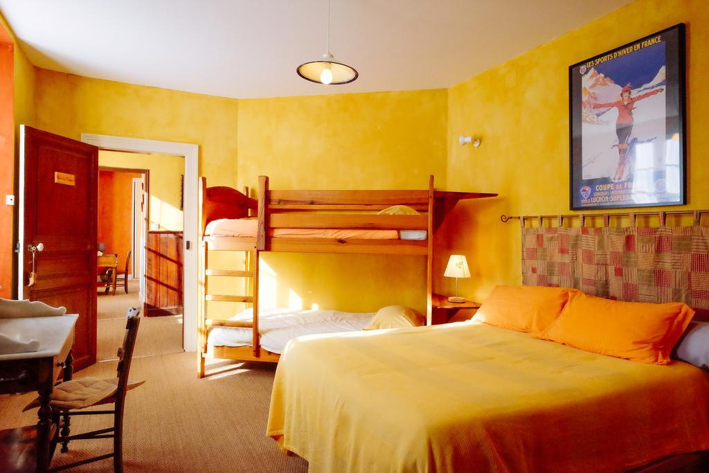 Le Poujastou Bed & Breakfast Juzet-de-Luchon Exterior foto